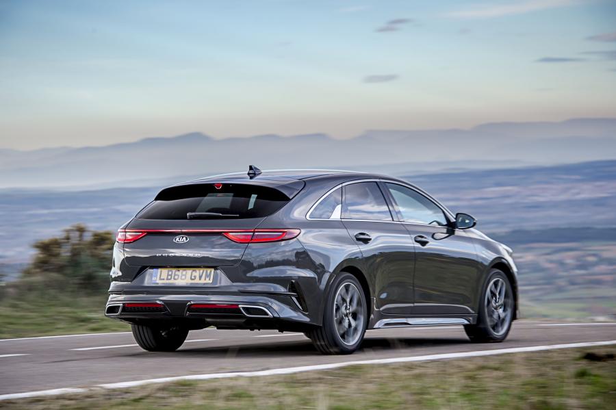  Kia ProCeed GT Line 2019 года  (UK) (фото 33 из 40)